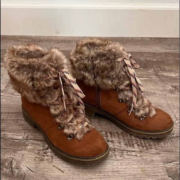 Lilliana faux fur lace up boots - Picture 3 of 12